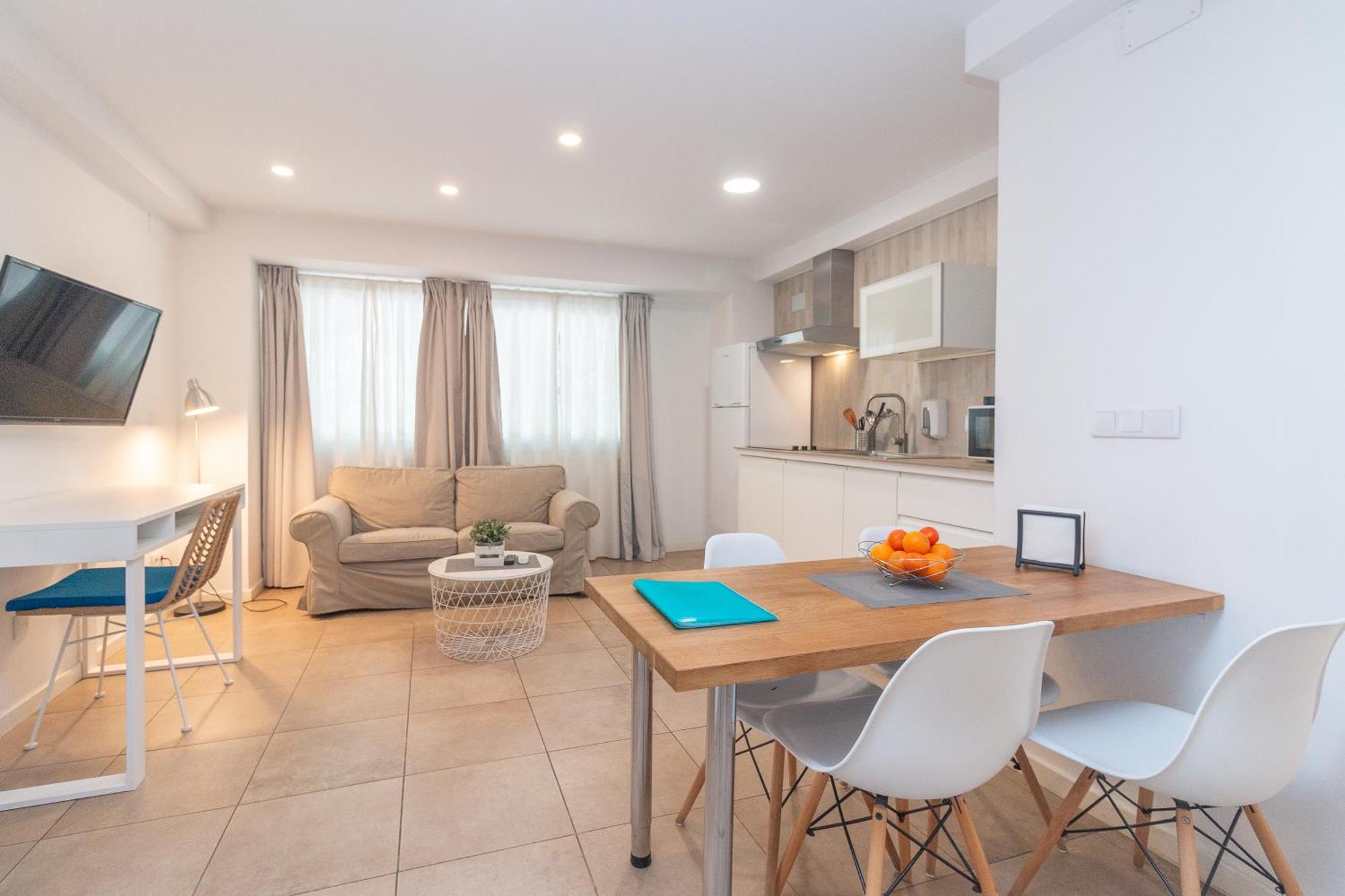 Bet Apartments - Abastos Валенсия Экстерьер фото
