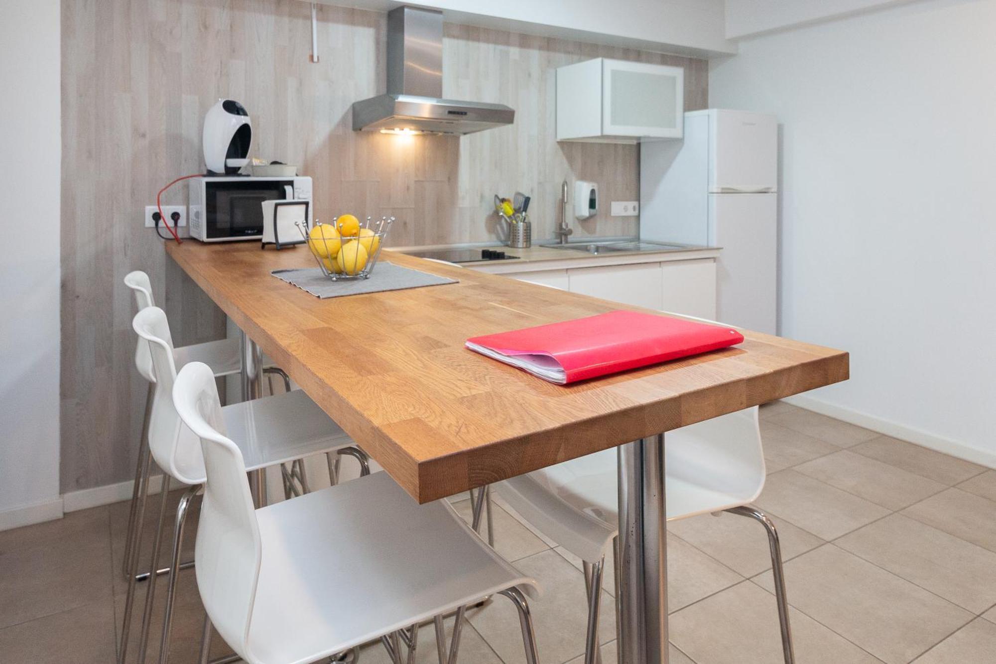 Bet Apartments - Abastos Валенсия Экстерьер фото