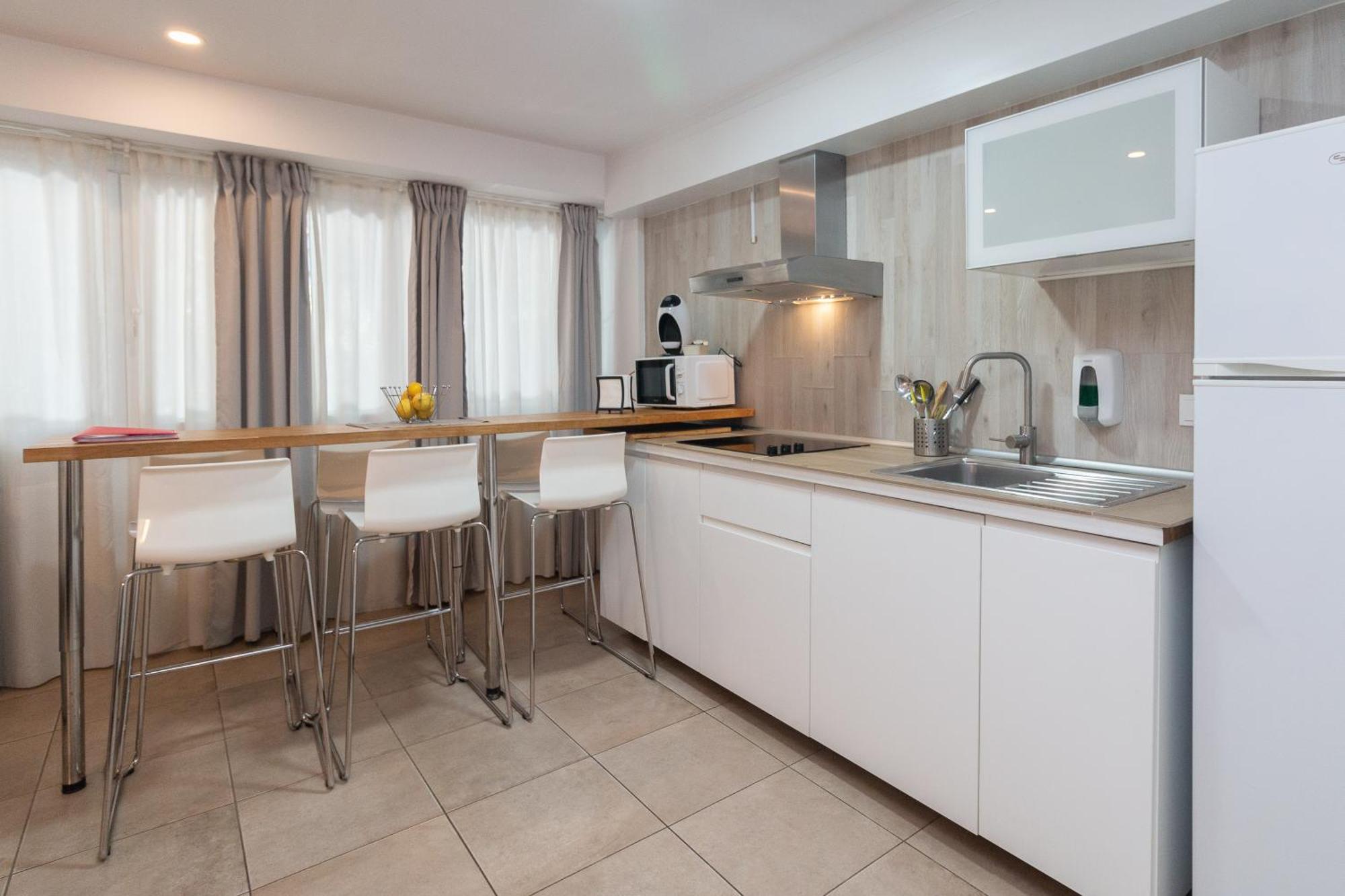 Bet Apartments - Abastos Валенсия Экстерьер фото