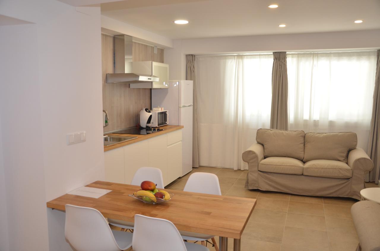 Bet Apartments - Abastos Валенсия Экстерьер фото