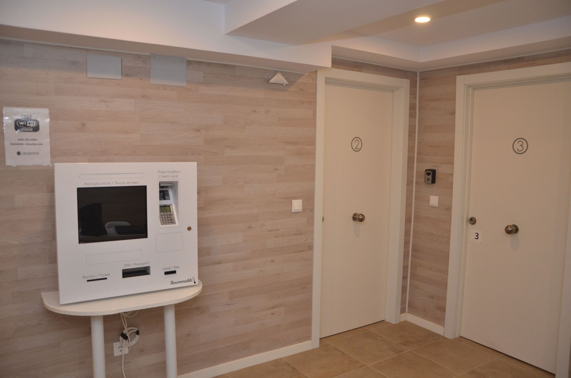 Bet Apartments - Abastos Валенсия Экстерьер фото